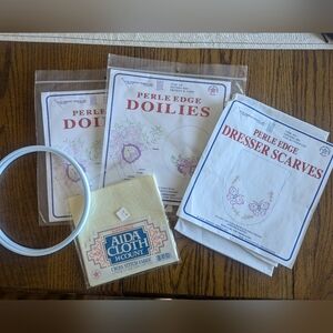 Dollies/dresser Scarf craft